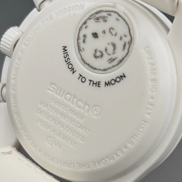Swatch x Omega Mission to the Moon Phase 42mm Quartz Chronograph Moonphase NIBWT - Picture 3 of 17
